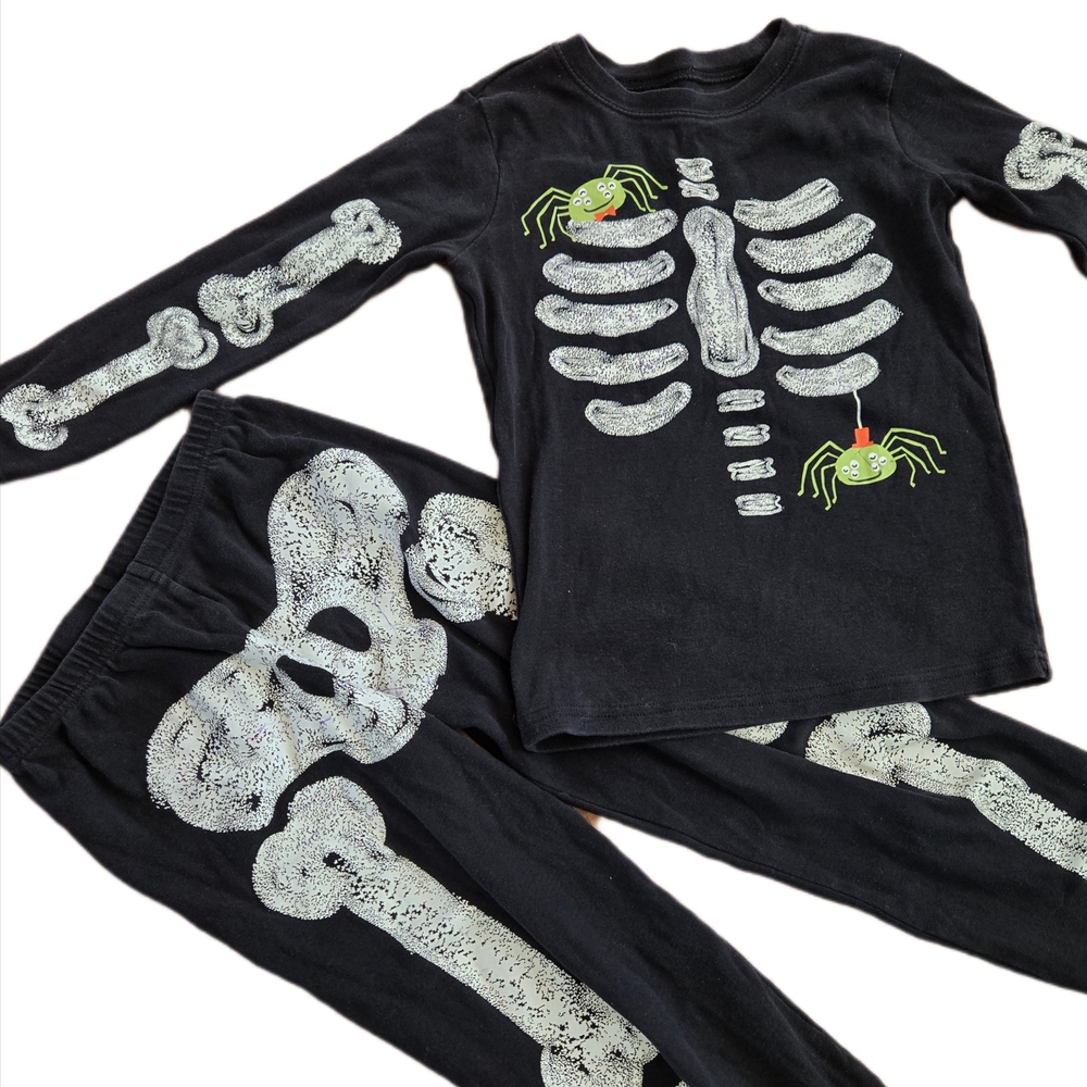 Glow In The Dark Skeleton Pajama Set